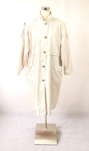 Lataa kuva Galleria-katseluun, Luhta Miami Collection 80-luvun kotimainen vintage pitkä oversize takki 38