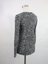 Lataa kuva Galleria-katseluun, Mustavalkoinen kuviollinen pusero 36