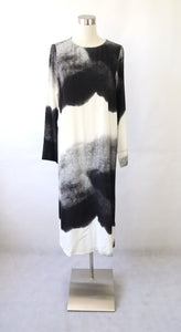 Marimekko mustavalkoinen Kallioinen Pilvi maksimekko 36