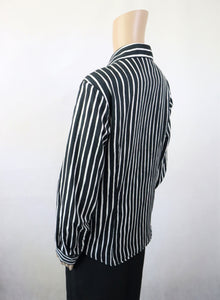 Mustavalkoinen raidallinen paitapusero M