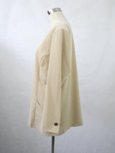 Lataa kuva Galleria-katseluun, Beige raidallinen bleiseri 42