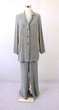 Lataa kuva Galleria-katseluun, Modelia made in Finland harmaa tweedkankainen housupuku 46