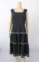 Lataa kuva Galleria-katseluun, Mustavalkoinen pilkullinen pitsisomisteinen mekko 42
