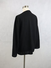 Lataa kuva Galleria-katseluun, Musta villasekoitekankainen jakku 42