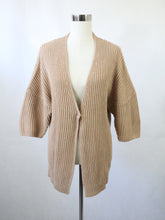 Lataa kuva Galleria-katseluun, Nanso beige lyhythihainen neuletakki 100% puuvillaa M