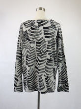 Lataa kuva Galleria-katseluun, Harmaa kuviollinen pusero XXL