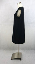 Lataa kuva Galleria-katseluun, Musta taskullinen hihaton mekko S
