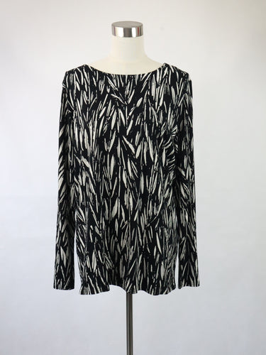 Nanso mustavalkoinen kuviollinen viskoosipusero XXL