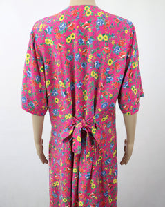 Pinkki kukkakuvioinen mekko 42