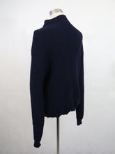 Lataa kuva Galleria-katseluun, Tummansininen vetoketjullinen villatakki M