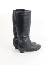 Lataa kuva Galleria-katseluun, Mustat nahkasaappaat 38