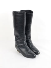 Lataa kuva Galleria-katseluun, Mustat nahkasaappaat 38