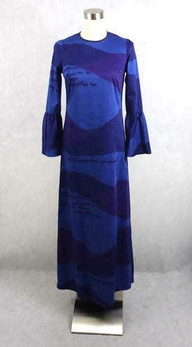 Pia & Paula made in Finland 70-luvun kotimainen vintage sininen porokuvioinen maksimekko 36