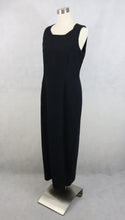 Lataa kuva Galleria-katseluun, Musta iltapuku C40