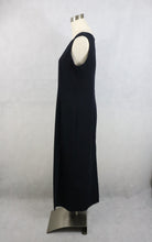 Lataa kuva Galleria-katseluun, Musta iltapuku C40