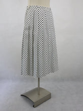 Lataa kuva Galleria-katseluun, Mustavalkoinen polka dot vekkihame C40