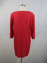 Lataa kuva Galleria-katseluun, Punainen napillinen tunika 42