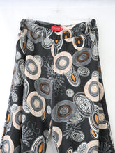 Lataa kuva Galleria-katseluun, Kuviolliset housut L