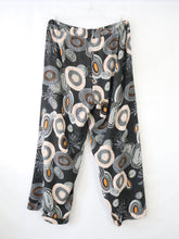 Lataa kuva Galleria-katseluun, Kuviolliset housut L