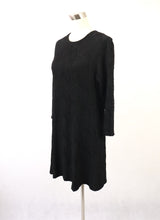 Lataa kuva Galleria-katseluun, Musta kuviopintainen mekko 44