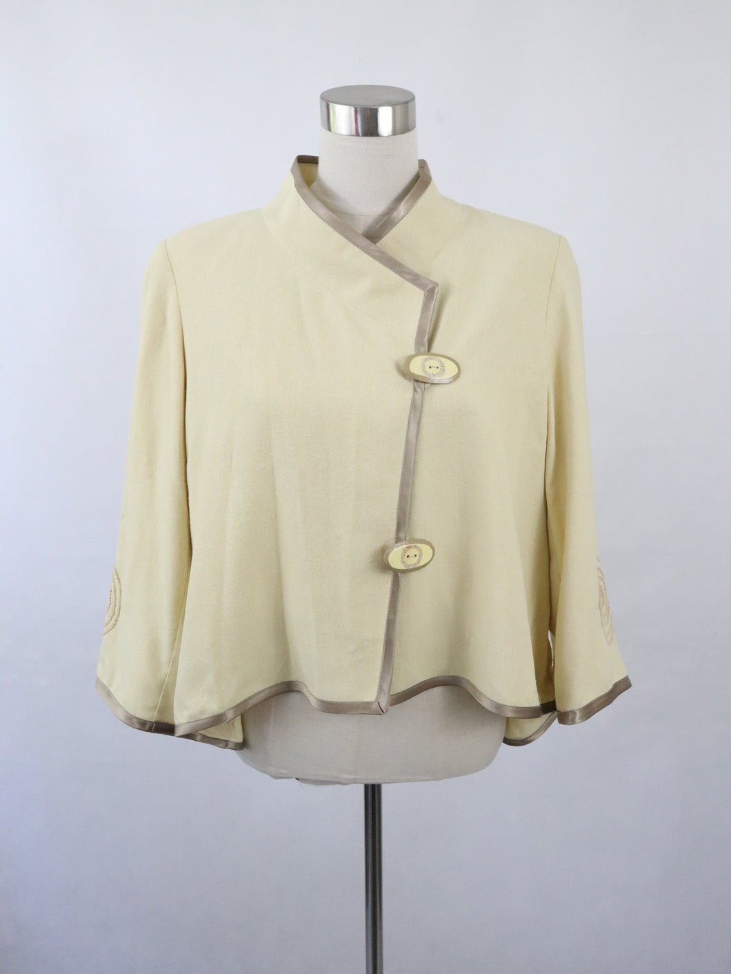Unica Fashion Finland kevyt viittamainen jakku 100% silkkiä M