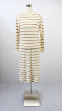 Lataa kuva Galleria-katseluun, Vuokko Suomi Finland beige raidallinen neulepaita ja -hame puhdasta uutta villaa S