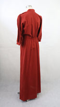 Lataa kuva Galleria-katseluun, Punaruskea puhvihihainen mekko XS