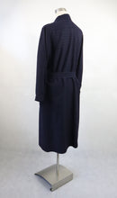 Lataa kuva Galleria-katseluun, Tummansininen villakankainen takkimekko 42