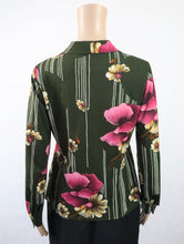 Lataa kuva Galleria-katseluun, Kukkakuvioinen pusero C40
