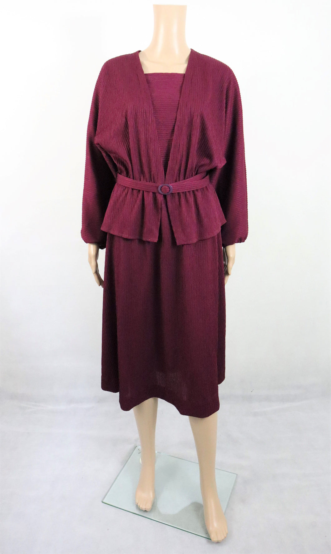 Carolin Muoti-hovi viininpunainen 80-luvun kotimainen vintage mekko 38