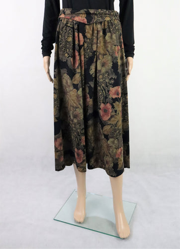 Carolin Muoti-Hovi kuviollinen kellohelmainen kotimainen vintage hame 44