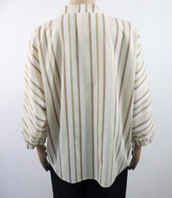 Lataa kuva Galleria-katseluun, Vaalea raidallinen puhvihihainen pusero 46
