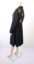Lataa kuva Galleria-katseluun, Värikäs kukkakuvioinen kapealinjainen mekko 42