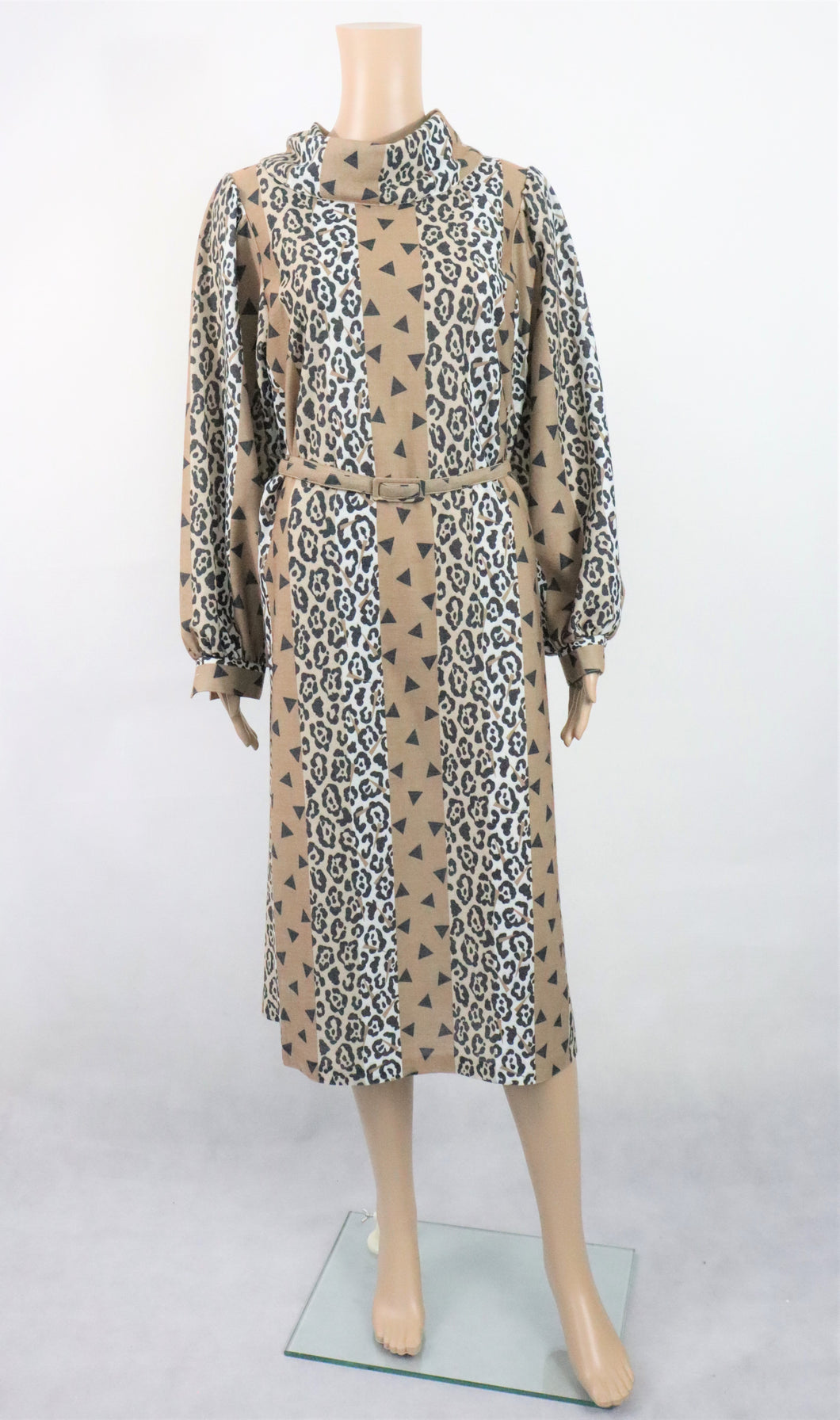Finn Karelia leopardikuvioinen 80-luvun mekko D40