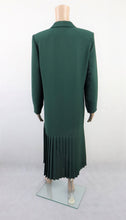 Lataa kuva Galleria-katseluun, Tummanvihreä vekkihelmainen mekko 36