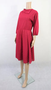 Fuksianpunainen juhlava mekko 34