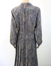 Lataa kuva Galleria-katseluun, Paisleykuosinen mekko C40