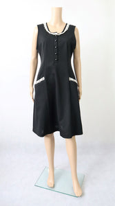 Kime Oy kotimainen vintage musta postikoristeinen mekko 40