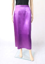 Lataa kuva Galleria-katseluun, Laura Elomaa violetti pitkä satiinihame 40
