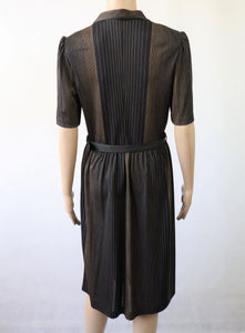 Musta-ruskearaidallinen lyhythihainen mekko C40