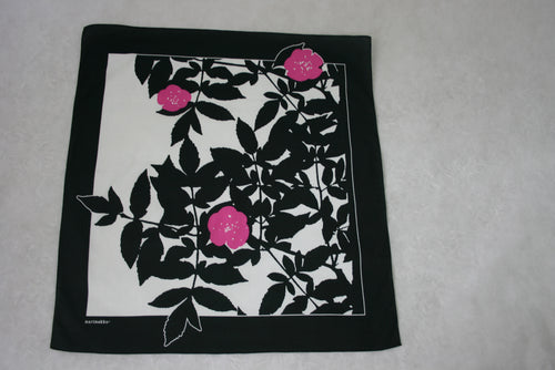 Marimekko Ruusupuu puuvillahuivi