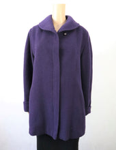 Lataa kuva Galleria-katseluun, Master Coat made in Finland violetti villakangastakki 38