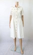 Lataa kuva Galleria-katseluun, Mimika valkoinen farkkutyylinen kotimainen vintage takkimekko