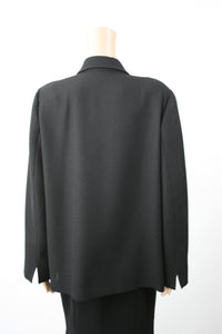 Musta takkimallinen jakku 44