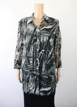 Lataa kuva Galleria-katseluun, Modelia mustavalkoinen graafinen ohut läpikuultava paitajakku 42