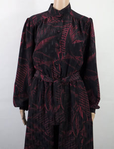 Kuviollinen satiinimekko D38