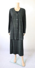 Lataa kuva Galleria-katseluun, Nanso musta-harmaa ruutukuosinen kotimainen vintage pitkä jakku ja hame 42