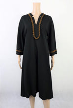 Lataa kuva Galleria-katseluun, Musta kaftaanityylinen mekko 42