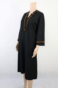 Musta kaftaanityylinen mekko 42