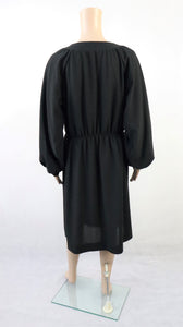 Musta puhvihihainen mekko 42